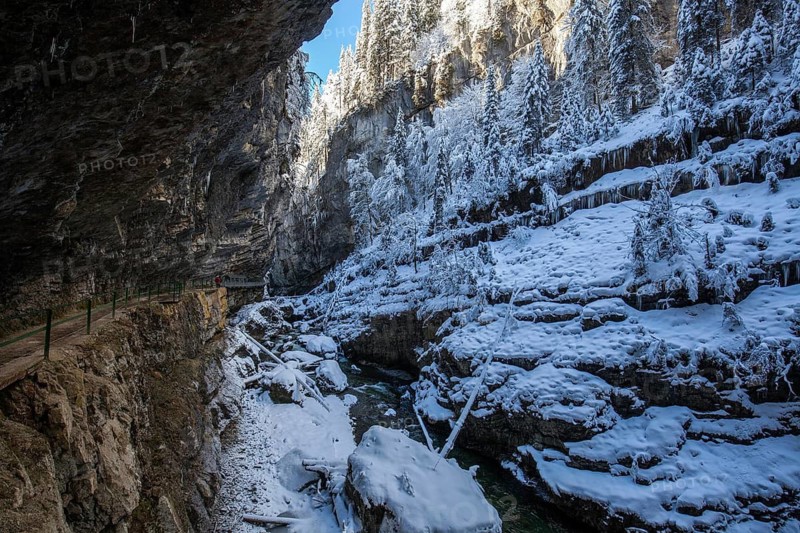 Winter, snowy landscape, river Breitach and hiking trail through the Breitachklamm gorge near Oberstdorf, Oberallgäu, Allgäu, Bavaria, Germany