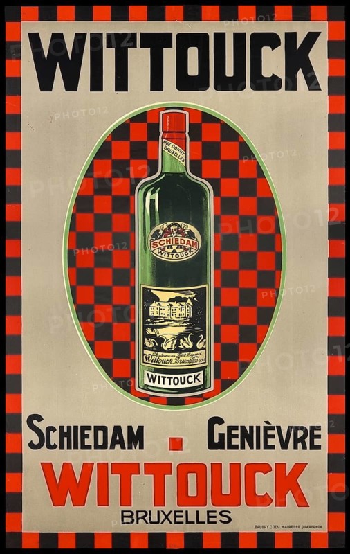 Advertising poster, beverage advertisement, advertising poster for Wittouck Schiedam Genièvre from Belgium, dated around 1910 to 1935. The poster shows a green liquor bottle against a red and black checkered background in an oval frame. The product comes from the Félix Wittouck distillery in St-Pieters-Leeuw, authentic reproduction of a historic advertising poster, advertising sign, in high resolution, historic