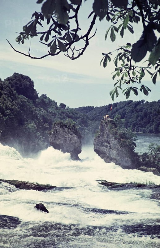 Rheinfall oder Rheinfalls Wasserfall, Neuhausen am Rheinfall, Kanton Schaffhausen, Schweiz, Europa, 1960