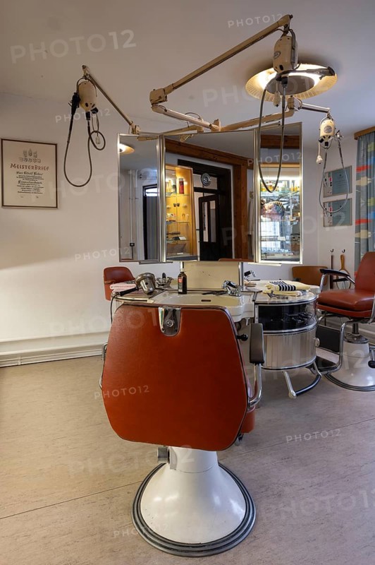 Hairdressing salon of the 1950s, today in the Industrial Museum Lauf, Sichardstr., Lauf an der Pegnitz, Middle Franconia, Bavaria, Germany