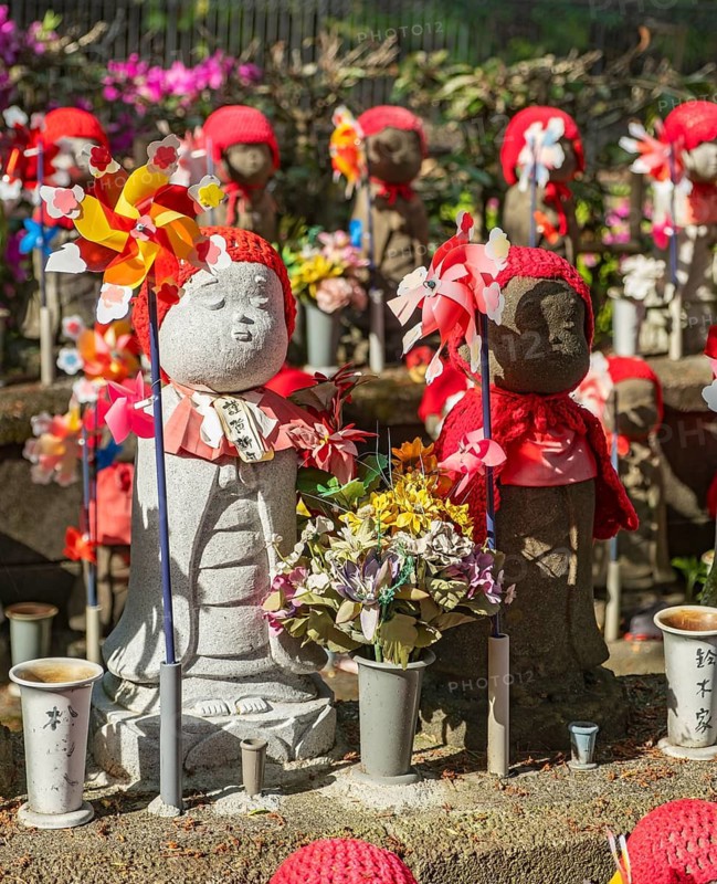 Jizo statues at the Garden of Unborn Children, Zoj-ji temple, Tokyo, Japan