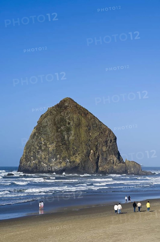 Oregon. Haystack Rock, Cannon Beach