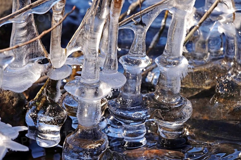 Ice on the banks of the Elbe, Winter, Germany