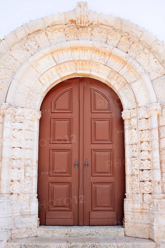 Entrance portal of the Igreja Matriz de Alvor church, Alvor, Algarve, Portugal