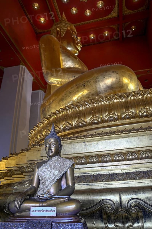 Large golden Buddha in lotus position, Wat Phra Si Sanphet, Buddhist temple, Ayutthaya, Ayutthaya province, Thailand