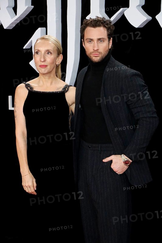 Aaron Taylor-Johnson and his woman Sam Taylor-Johnson at the premiere of Nosferatu at the Zoo Palast in Berlin on 02.12.2024
