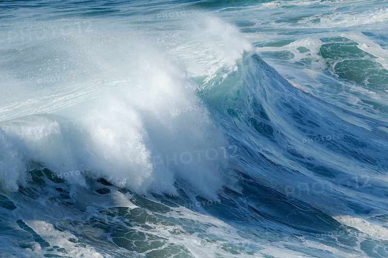 Breaking wave, Atlantic Ocean, Sagres, Algarve, Portugal