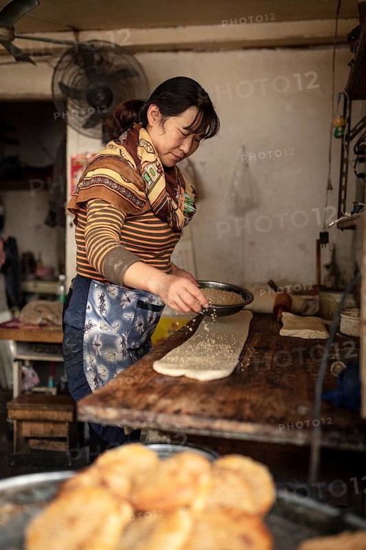 Cakes deep-fried in duck fat, 378 Lane Market, Nanjing, China