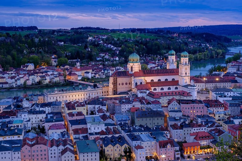 Old town at dusk from the Veste Oberhaus, Passau, Lower Bavaria, Bavaria, Germany
