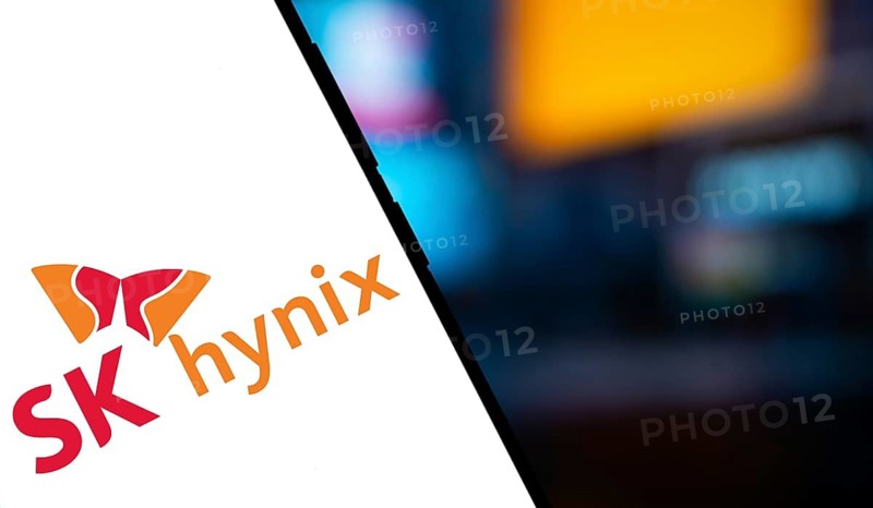 SK hynix logo is displayed on smartphone. SK Hynix Inc is a South Korean semiconductor company.