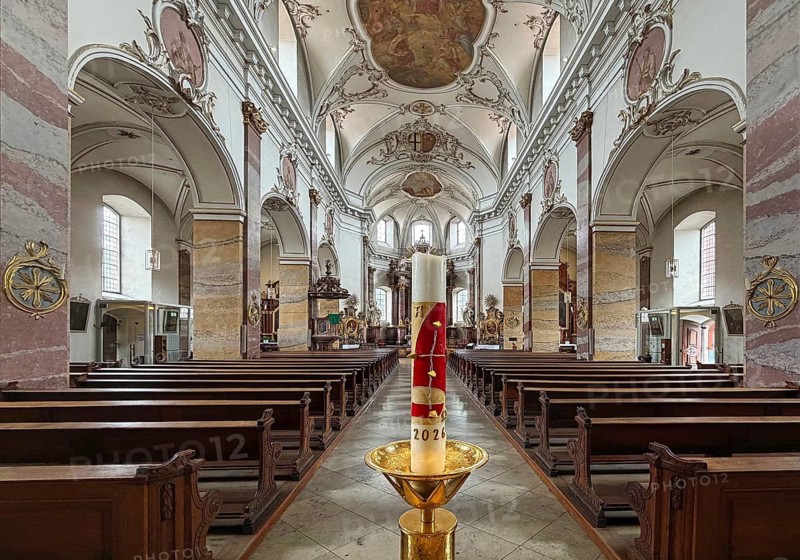 Catholic parish church of St. Blasius, interior view, central nave, baroque style, baroque quarter, Fulda, East Hesse, Hesse, Germany