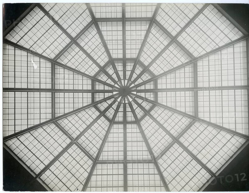 Leipzig, trade fair, hall roof, modern architecture, view of a symmetrical glass dome with geometric pattern from below, around 1930