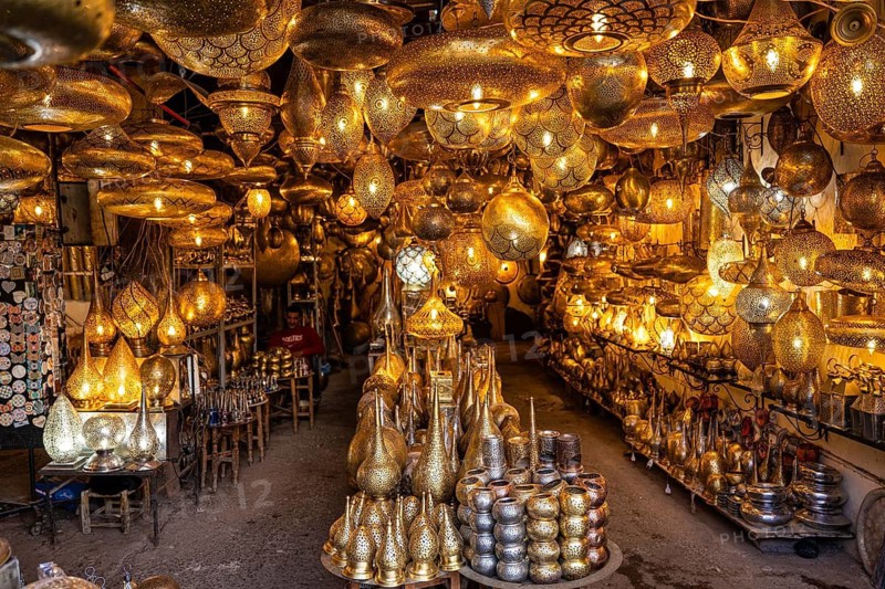 Oriental lamps are on display for sale in a lamp shop, Souk, Bazaar, Marrakech, Maghreb, North Africa, Morocco