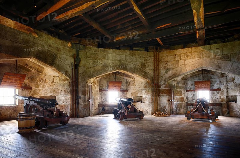 Interior view, cannons in Tudor Gun Tower, Donjon, residential defence tower, defensive tower, Fortress, Pendennis Castle, Fort, Castle, Falmouth, Cornwall, England, Great Britain, Great Britain