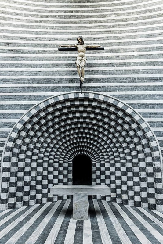 Interior view, modern chapel, San Giovanni Battista, architect Mario Botta, Mogno, Maggia Valley, Valle Maggia, Canton of Tessin, Switzerland