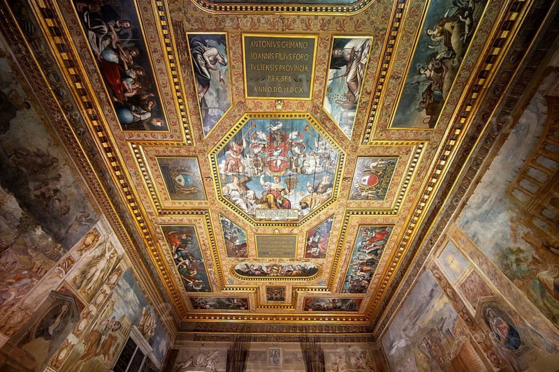 Parliament room with ceremonial ceiling, wall painting and ceiling painting, Castello di Udine, Friuli-Venezia Giulia, Italy