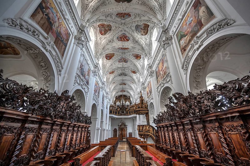 Interior with choir stalls, end of the 17th century, and ceiling vault, Baumgartenberg Abbey and Parish Church, Gothic architecture, baroqued by Carlo Antonio Carlone from 1684 to 1718, Baumgartenberg, Upper Austria