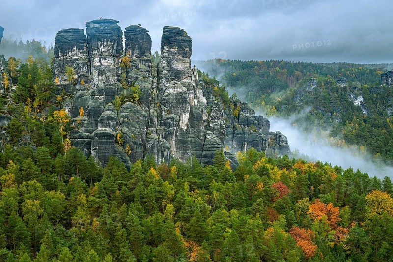 Autumn in the Elbe Sandstone Mountains in the Saxon Switzerland National Park, Lohmen, Saxony, Germany
