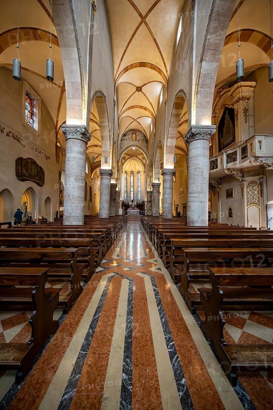Interior view, Duomo di Santa Maria Assunta church, Gemona del Friuli, Friuli-Venezia Giulia, Italy