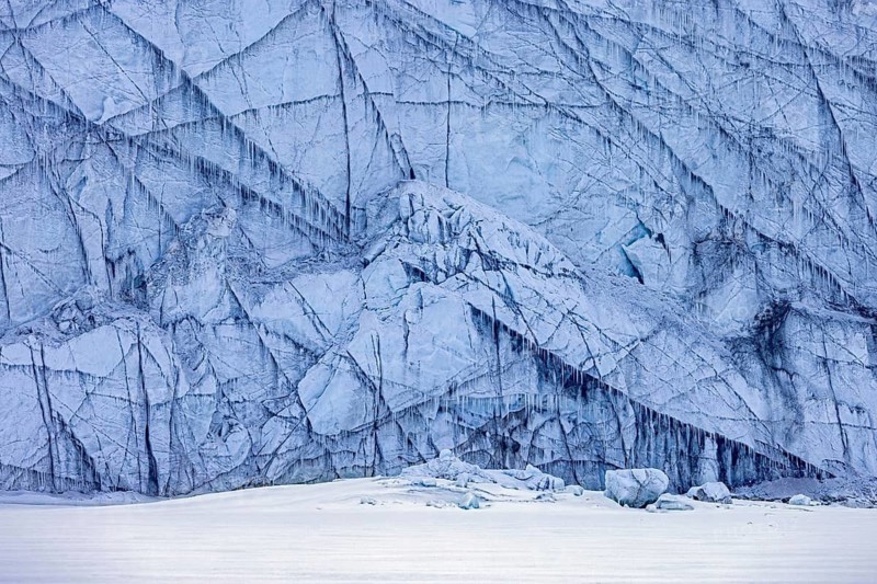 Heuglinbreen, retreating tributary glacier to Hayesbreen at Mohnbukta, bay at western shore of Storfjorden in Sabine Land at Spitsbergen, Svalbard