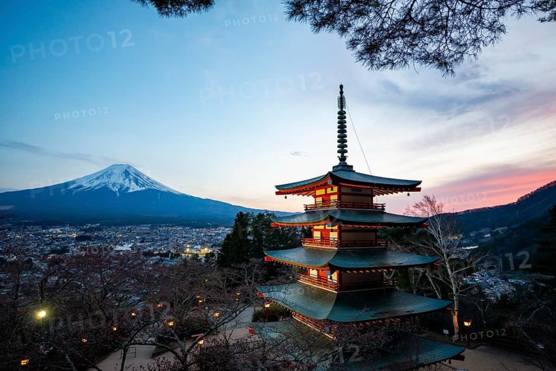 Five-story pagoda of a Shinto Shrine, Chureito Pagoda, with views of Fujiyoshida City and Mount Fuji volcano at sunset, Arakura Fuji Sengen Shrine, Arakurayama Sengen Park, Yamanashi Prefecture, Japan