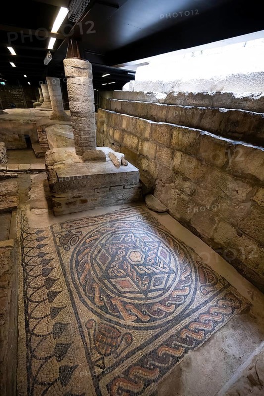 Mosaic with geometric pattern, North Hall, Basilica di Santa Maria Assunta, Basilica of Aquileia with historic floor mosaic, UNESCO World Heritage Site, Aquileia, Friuli, Italy