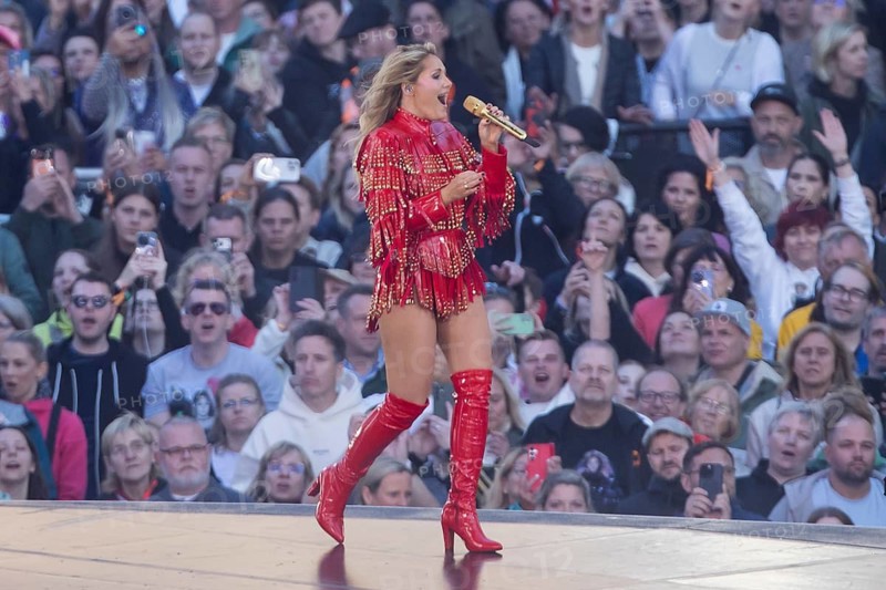 Helene Fischer live on 360° stadium tour in Berlin's Olympic Stadium on 13.06.2026. Note: Editorial use only in relation to the concert or the current tour