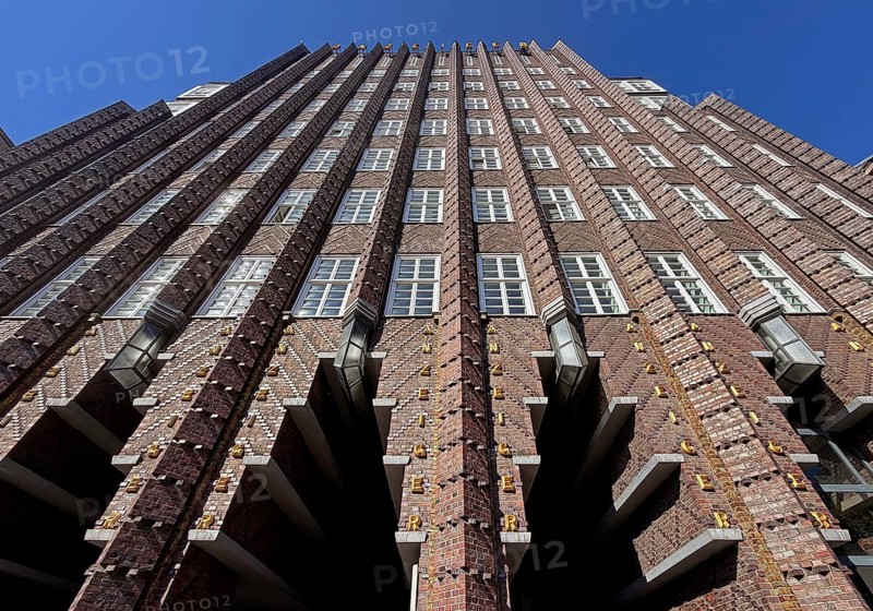 Anzeiger skyscraper in brick expressionist style, design by Fritz Höger, Steintor, Hanover, Lower Saxony, Germany