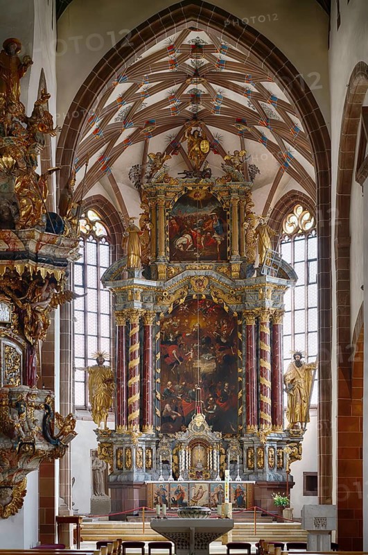 Interior view, choir room, altar, catholic parish church, St. Peter and Paul city church, Keplerstadt Weil der Stadt, Baden-Württemberg, Germany