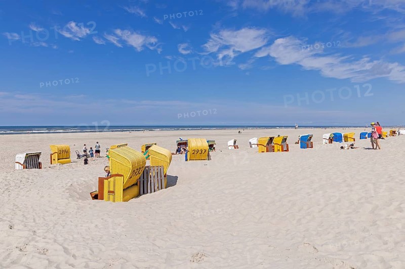 Beach, beach chairs, people, North Sea, Juist, East Frisia, Lower Saxony, Germany
