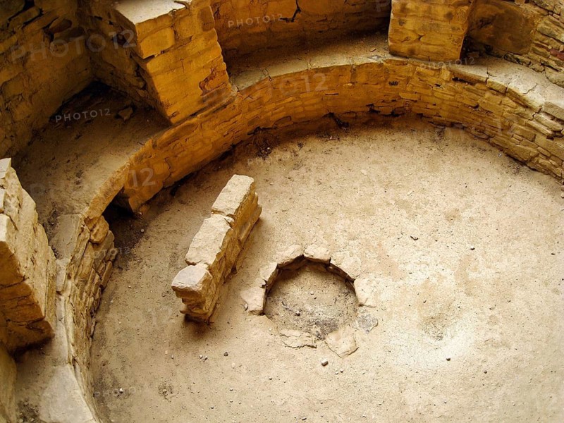 Kiva, round building for ceremonies, circular fire pit, windbreak, ventilation shaft, cliff palace, sandstone rock dwelling, abandoned place of worship of the Ancestral Puebloans, Anasazi, Pueblo culture, ruins, archaeological site, Mesa Verde National Park, Colorado, USA
