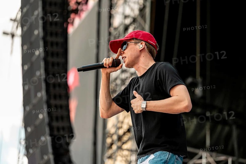 Felix Nier alias Filow live at the Superbloom Festival in Munich's Olympic Park on 30.08.2026