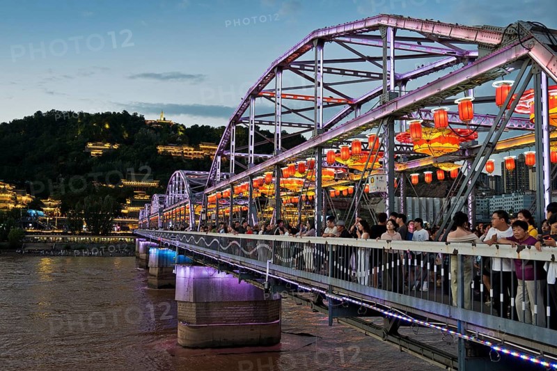 Historic Zhongshan Bridge, built 1907 to 1909 with German steel from Mannheim, called the first bridge over the Yellow River under the sky by the Chinese, Silk Road, Yellow River, Huang he, Lanzhou, Gansu, China
