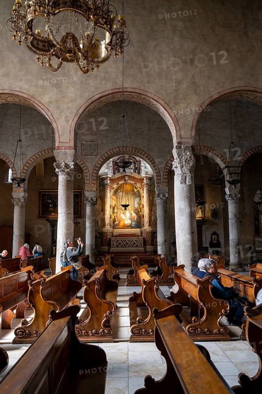 Interior view, pews, San Giusto Martire Cathedral, Trieste, Friuli-Venezia Giulia region, Italy