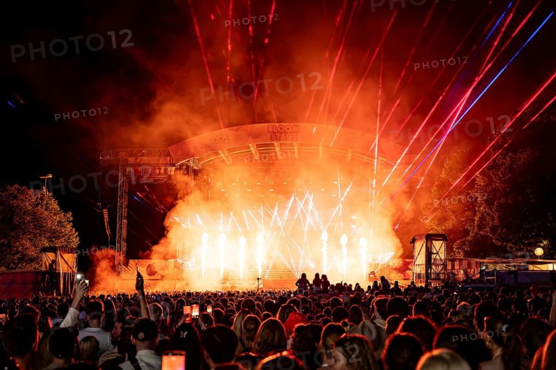 View of the crowd in front of the Main Stage with a laser show at the Superbloom Festival in Munich's Olympic Park on 30.08.2026