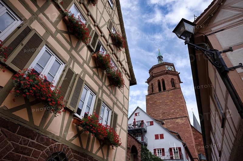 Catholic parish church, St. Peter and Paul city church, half-timbered houses, old town, Keplerstadt Weil der Stadt, Baden-Württemberg, Germany