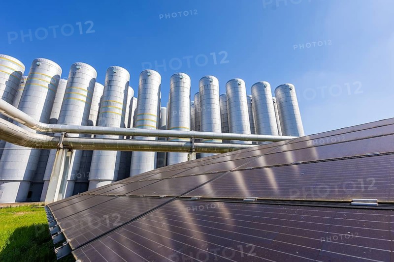 Innovationskraftwerk Dresden-Reick Hot Water Storage and Solar Field, Dresden, Saxony, Germany