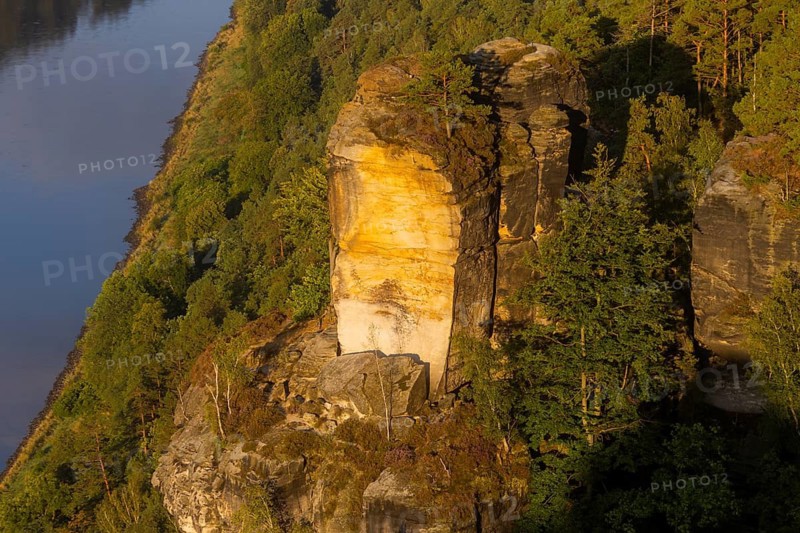 Sunrise on Basteifelsen, Wartturm mit Felbruch, Rathen, Saxony, Germany