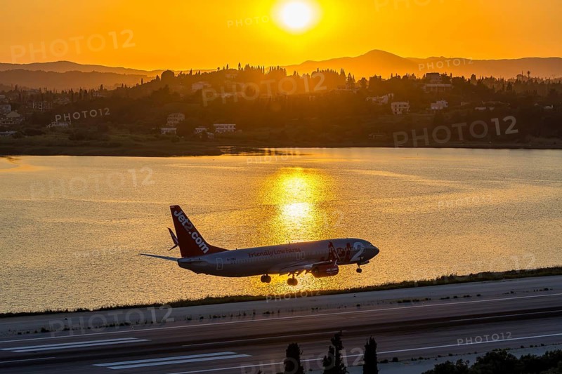 A Jet2 Boeing 737-800 aircraft with the license plate G-JZBJ at Corfu airport, Greece