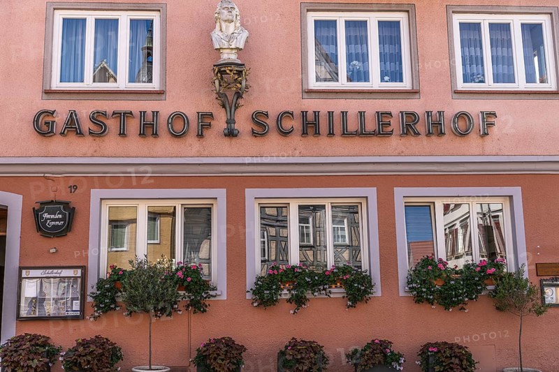 Gasthof Schillerhof pedestrian zone Marktstraße in the historic city center, old town of Schiller town Marbach am Neckar, Marktstraße, historic buildings, half-timbered houses, market square, city center, gastronomy, restaurant, traditional cuisine, restaurant, city history, historic atmosphere, pedestrian area, market alleyway, old town alleys, Swabian hospitality, city center, tourist attraction, architecture, local history, façade, lettering, flower boxes, Baden-Württemberg, Germany