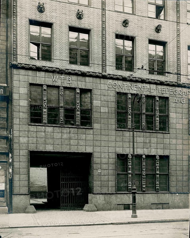Berlin, Mitte, Schützenstr. 28, Wolff telegraph office, commercial building, expressionist façade design, multi-storey building with brick façade, around 1924
