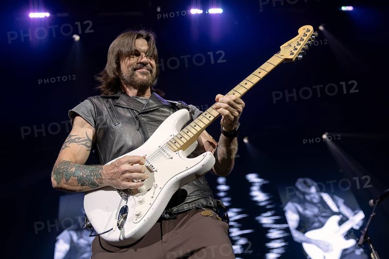 JUANES, singer, guitarist, Colombia, Latin rock/pop, World Tour 2026, exclusive Germany concert, 16.07.2026, Uber Eats Music Hall, Berlin, Germany < english> JUANES, singer, guitarist, Colombia, Latin rock/pop, World Tour 2026, exclusive Germany concert, live, July 16, 2026, Uber Eats Music Hall, Berlin, Germany