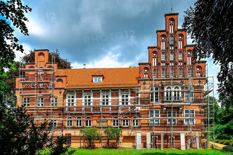 Equipped Bergedorf Palace in Hamburg, Germany +++ editorial use only