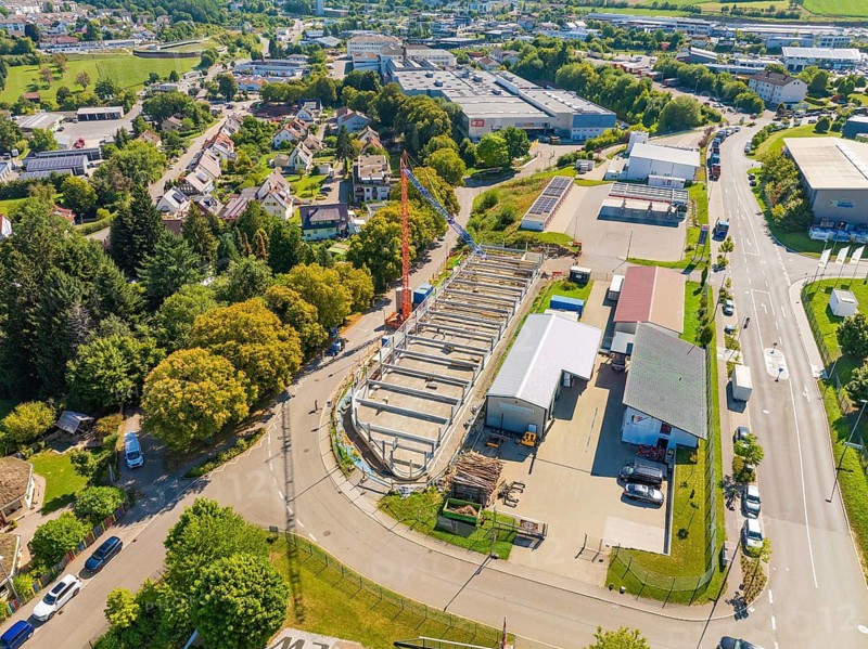 Urban aerial view with construction site, crane and surrounding area, Parkhaus Bau, Calw, Germany