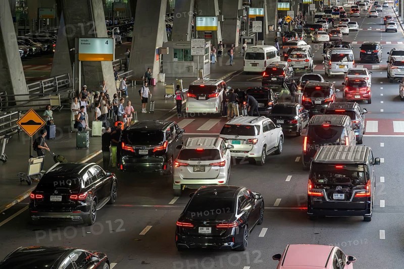 Suvarnabhumi airport cars at departure pool, Bangkok, Thailand