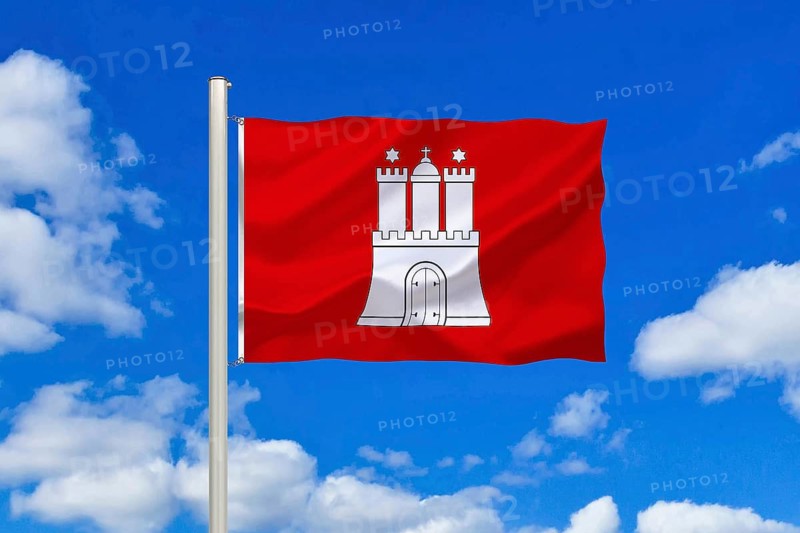 The state and official flag of the Hanseatic City of Hamburg, a white castle with three towers on a red background, studio, Lower Saxony, Federal Republic of Germany