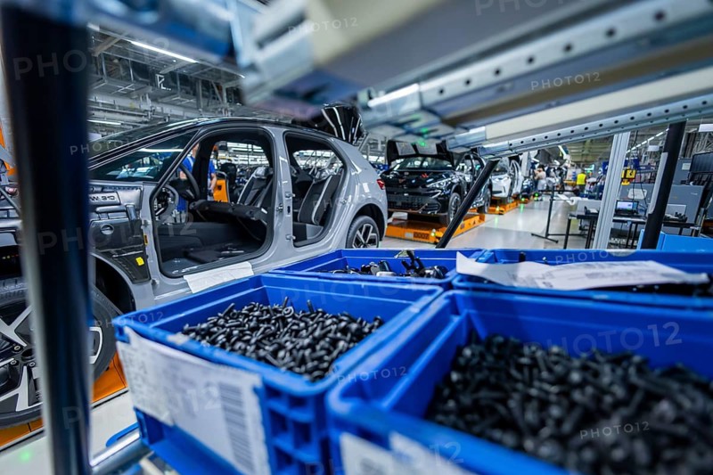 Electric car production in the assembly halls of VW in Zwickau, Zwickau, Saxony, Germany