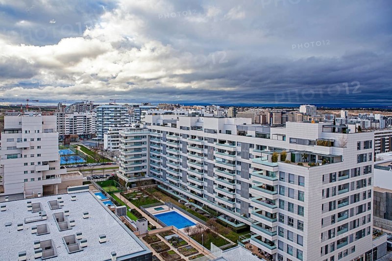 Valdebebas is an emerging and fast growing city well connected to the international airport, Ifema, the biggest fair and congress sapce in the city, home of the next F1 grand prix, north of Madrid, Spain
