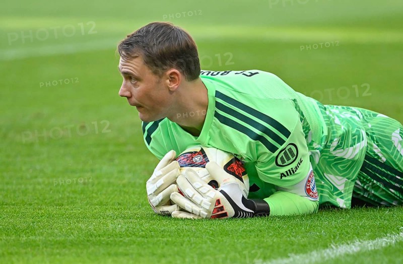 Goalkeeper Manuel Neuer, FC Bayern Munich (FCB) (01) Action, football, Telekom Cup, Allianz Arena, Munich, Bavaria, Germany