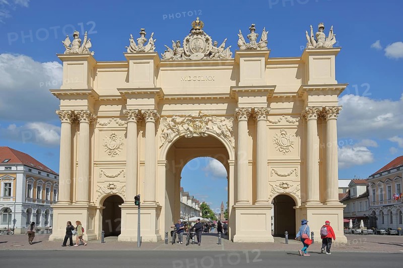 Brandenburg Gate built in 1771, city gate, archway, pedestrian, Luisenplatz, Potsdam, Havelland, Brandenburg, Germany